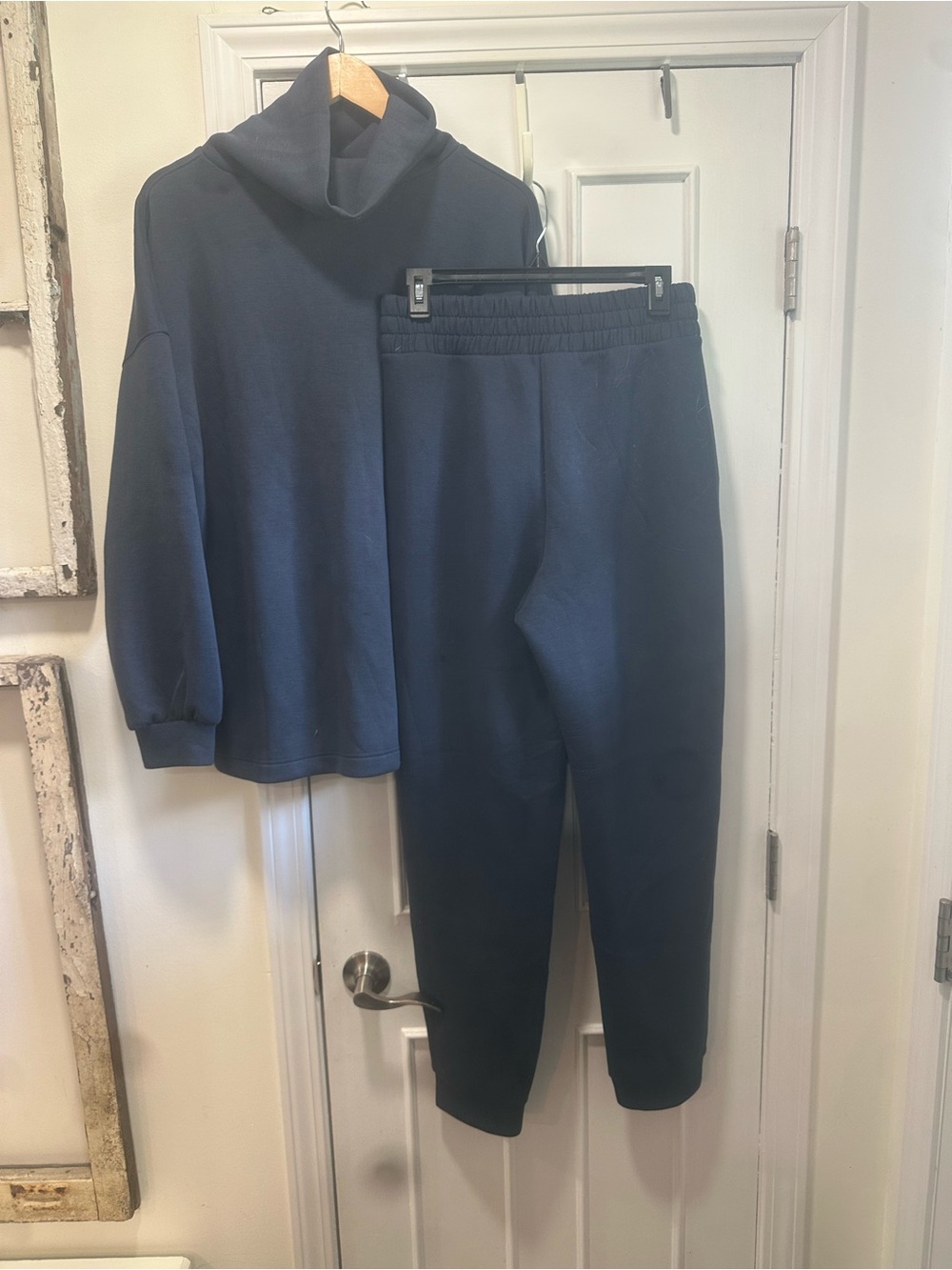 Women’s old navy scuba set in navy